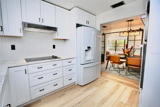 4304 S THATCHER AVENUE, Tampa, FL 33611