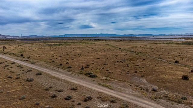 1 Colusa, Adelanto, CA 92301