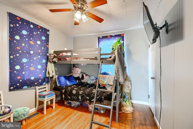 6 AVENAL RD, Baltimore, MD 21221