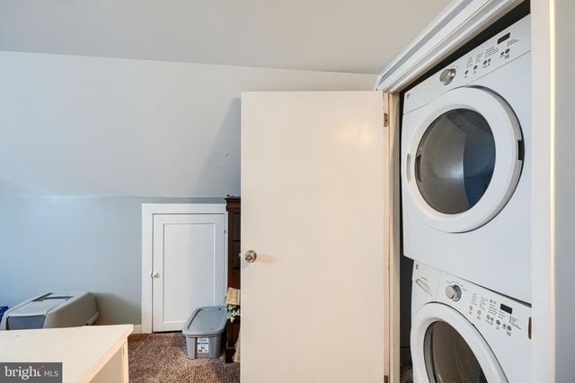 6 AVENAL RD, Baltimore, MD 21221