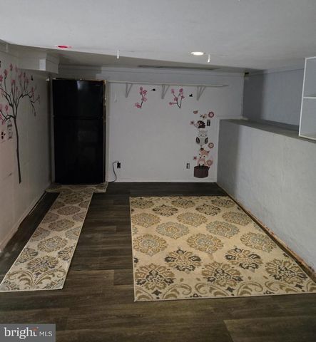 6 AVENAL RD, Baltimore, MD 21221