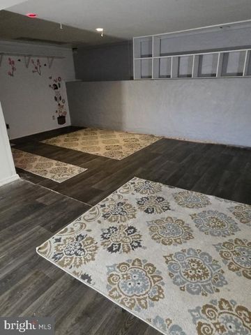 6 AVENAL RD, Baltimore, MD 21221