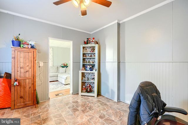 6 AVENAL RD, Baltimore, MD 21221