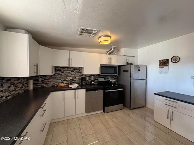 3342 S Lloyd Vista, Tucson, AZ 85713