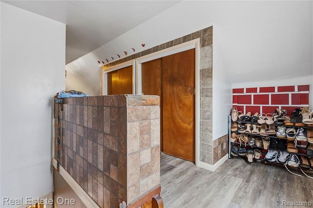 131 N Josephine Avenue, Waterford, MI 48328