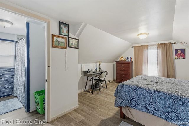131 N Josephine Avenue, Waterford, MI 48328