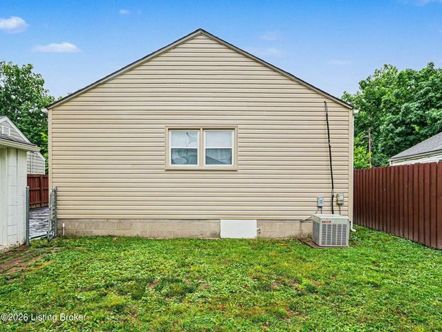 1043 Seelbach Ave, Louisville, KY 40215