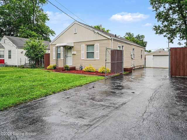 1043 Seelbach Ave, Louisville, KY 40215
