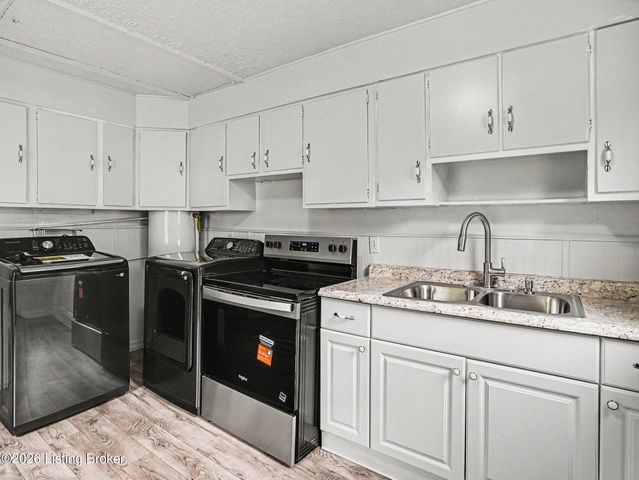 1043 Seelbach Ave, Louisville, KY 40215