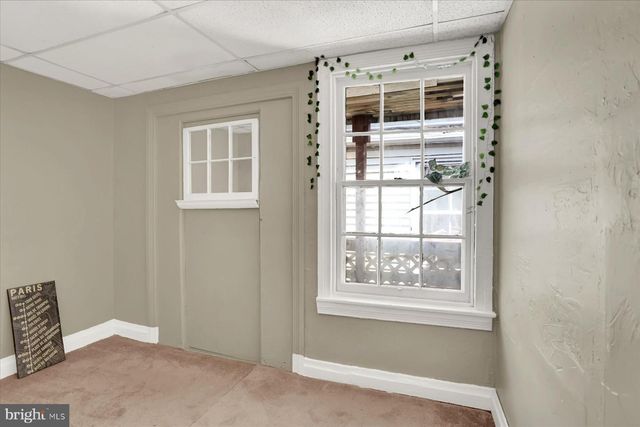136 S QUEEN ST, York, PA 17403