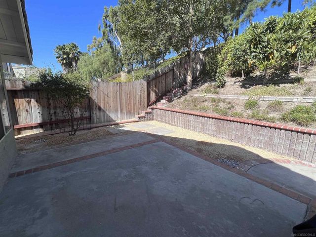 12168 Waverly Downs Ln, San Diego, CA 92128