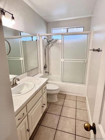 12168 Waverly Downs Ln, San Diego, CA 92128