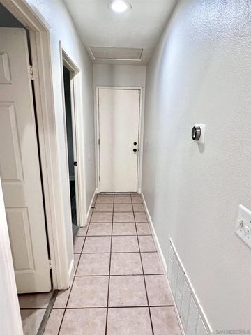 12168 Waverly Downs Ln, San Diego, CA 92128