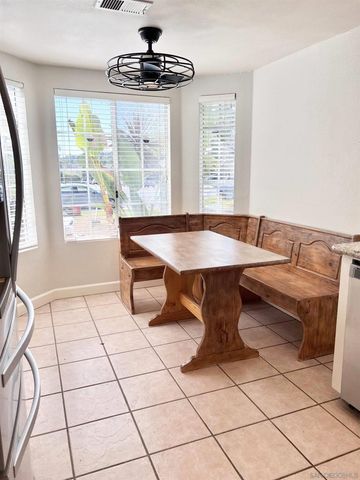 12168 Waverly Downs Ln, San Diego, CA 92128