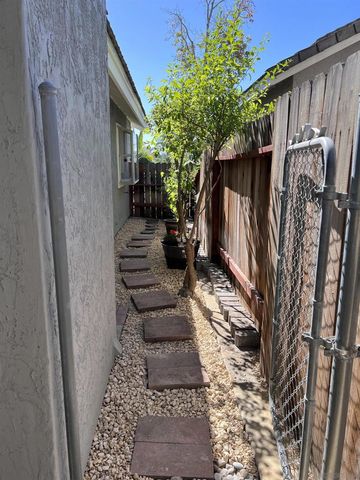 12168 Waverly Downs Ln, San Diego, CA 92128