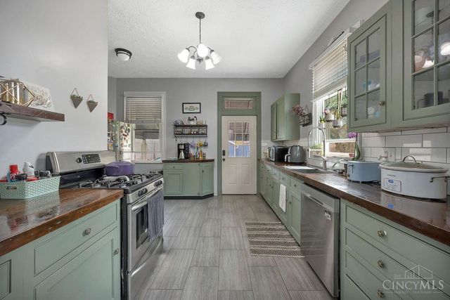 1017 Dayton Street, Hamilton, OH 45011