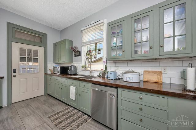 1017 Dayton Street, Hamilton, OH 45011
