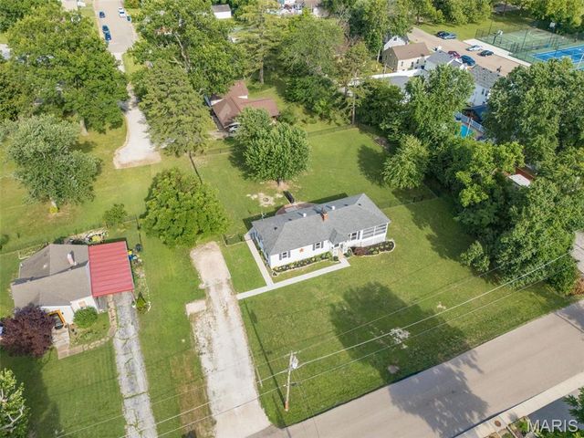 320 Fairview Avenue, Festus, MO 63028