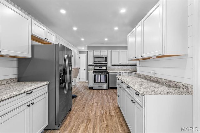 320 Fairview Avenue, Festus, MO 63028
