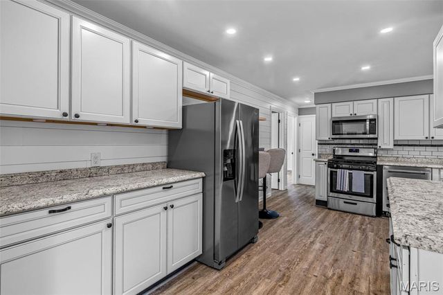 320 Fairview Avenue, Festus, MO 63028