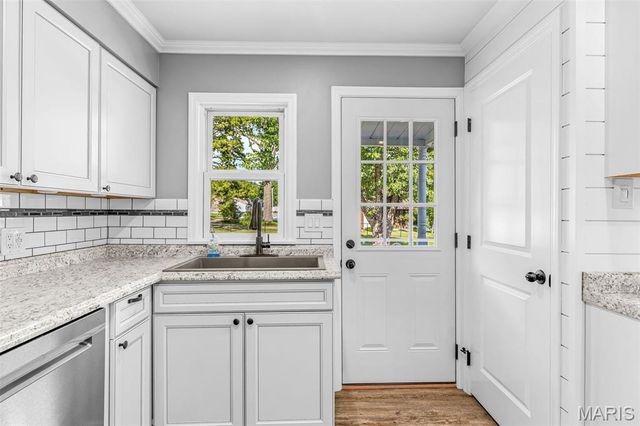 320 Fairview Avenue, Festus, MO 63028
