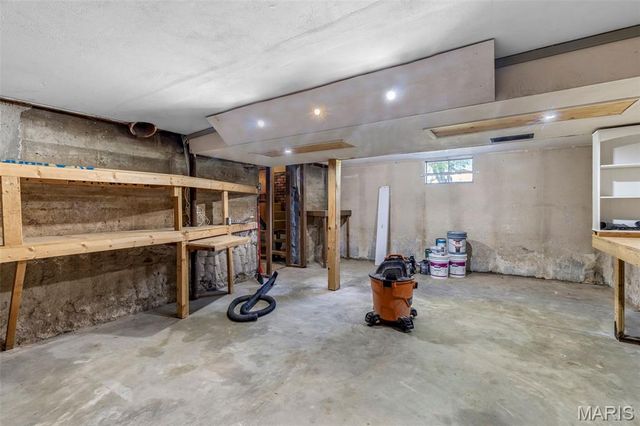 320 Fairview Avenue, Festus, MO 63028