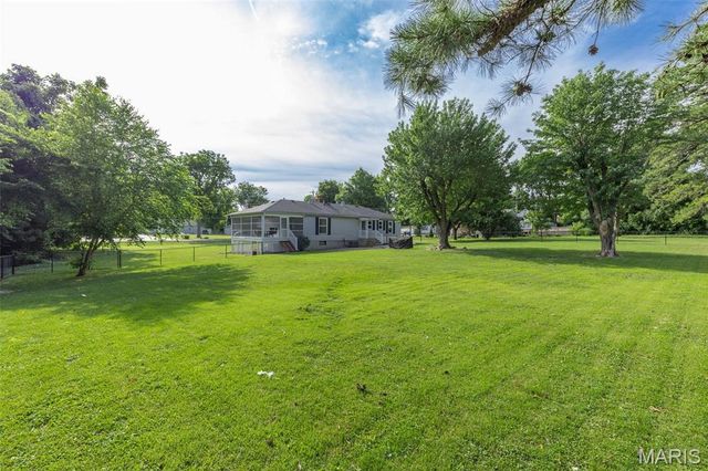 320 Fairview Avenue, Festus, MO 63028