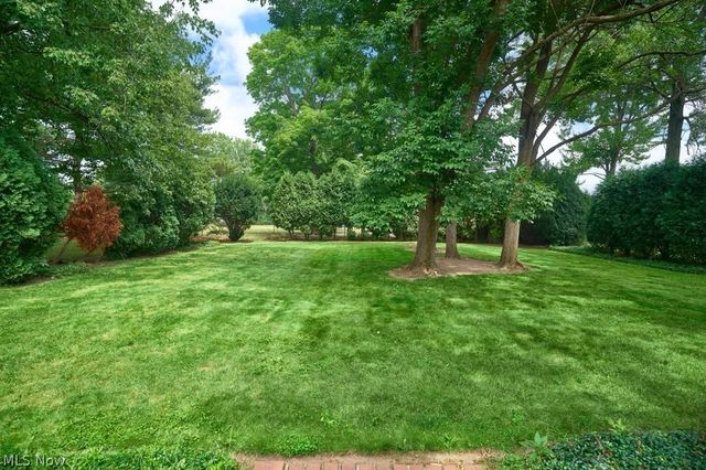 891 Brainard Road, Highland Heights, OH 44143