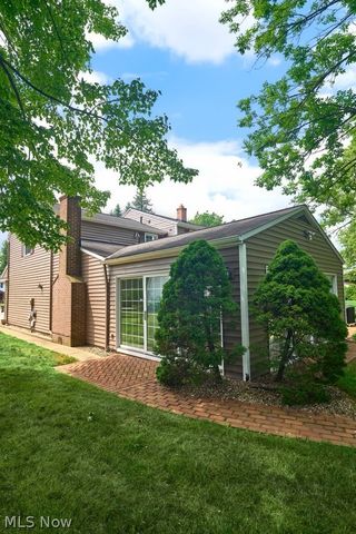 891 Brainard Road, Highland Heights, OH 44143