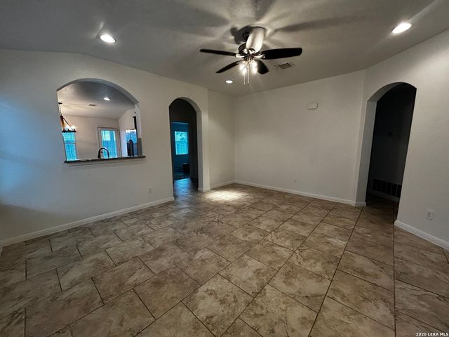 2273 LIGHTHOUSE DR, New Braunfels, TX 78130