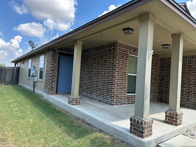 2273 LIGHTHOUSE DR, New Braunfels, TX 78130