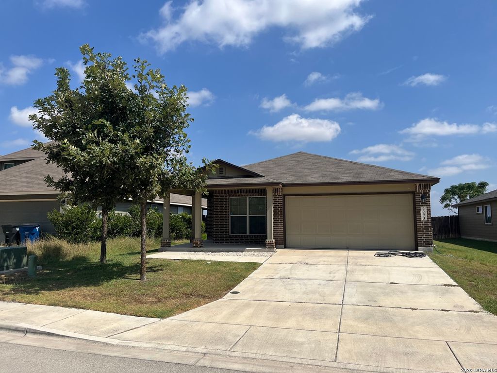 2273 LIGHTHOUSE DR, New Braunfels, TX 78130