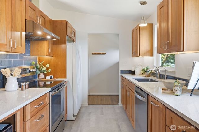 2411 156th Avenue SE, Bellevue, WA 98007