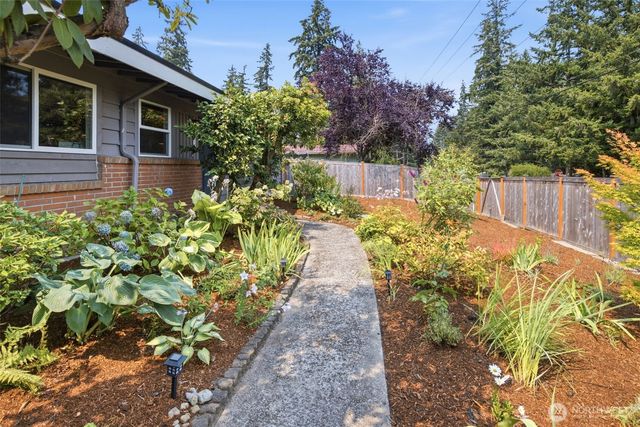 2411 156th Avenue SE, Bellevue, WA 98007