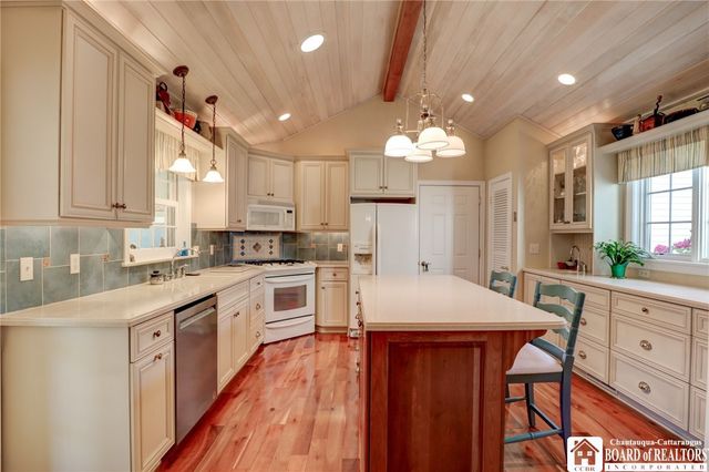 8 Ivy Lane, Busti, NY 14750