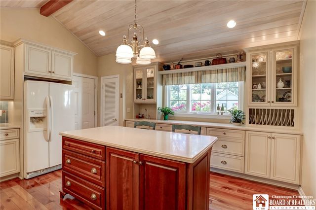 8 Ivy Lane, Busti, NY 14750