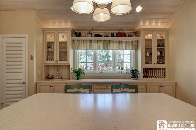 8 Ivy Lane, Busti, NY 14750