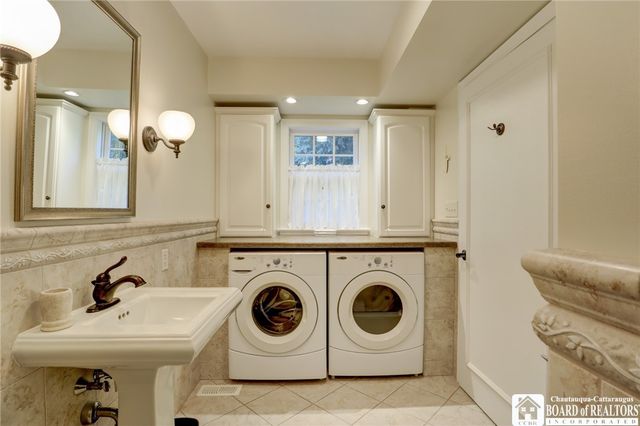 8 Ivy Lane, Busti, NY 14750