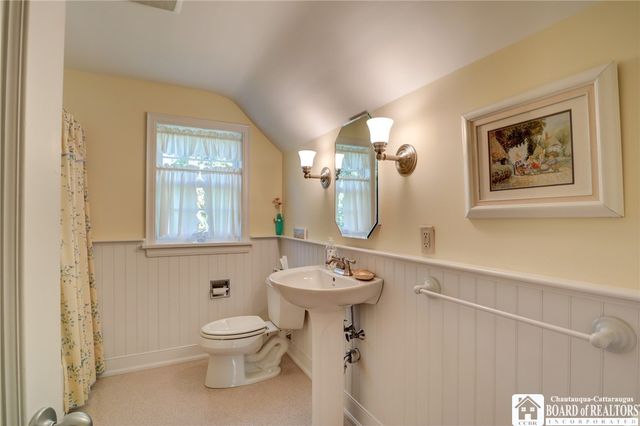 8 Ivy Lane, Busti, NY 14750