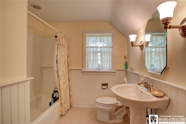 8 Ivy Lane, Busti, NY 14750