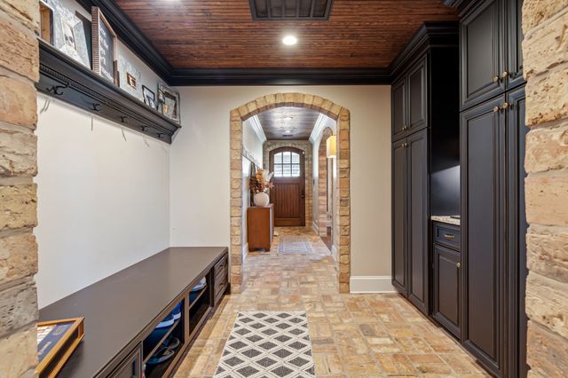 1051 Smith Avenue, Hohenwald, TN 38462