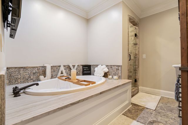 1051 Smith Avenue, Hohenwald, TN 38462