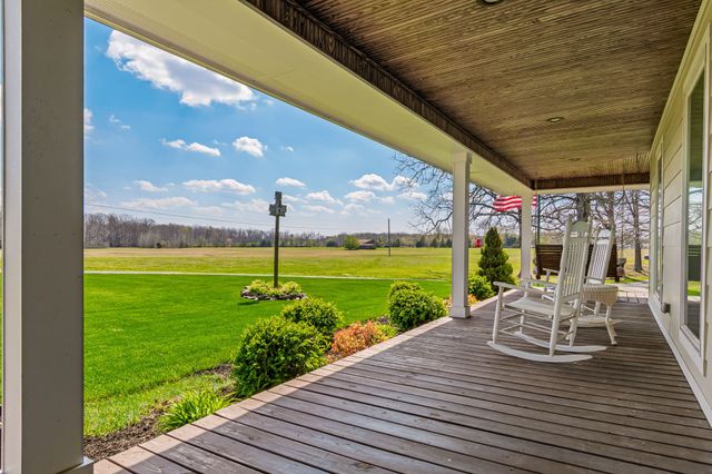 1051 Smith Avenue, Hohenwald, TN 38462