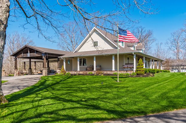 1051 Smith Avenue, Hohenwald, TN 38462