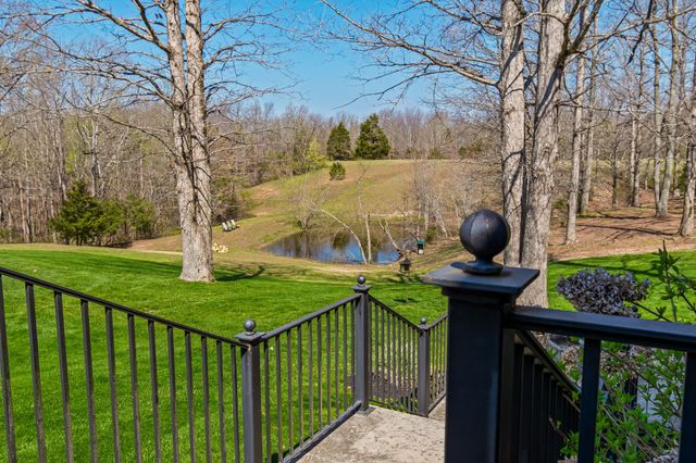 1051 Smith Avenue, Hohenwald, TN 38462