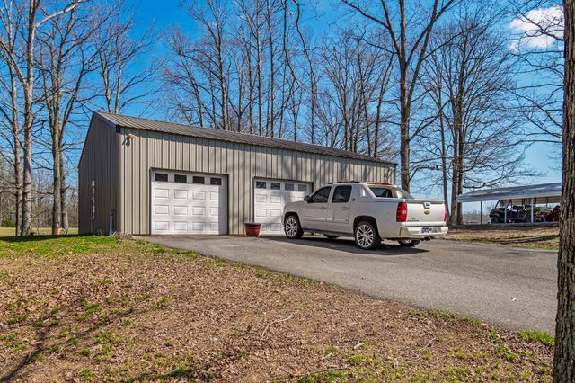1051 Smith Avenue, Hohenwald, TN 38462