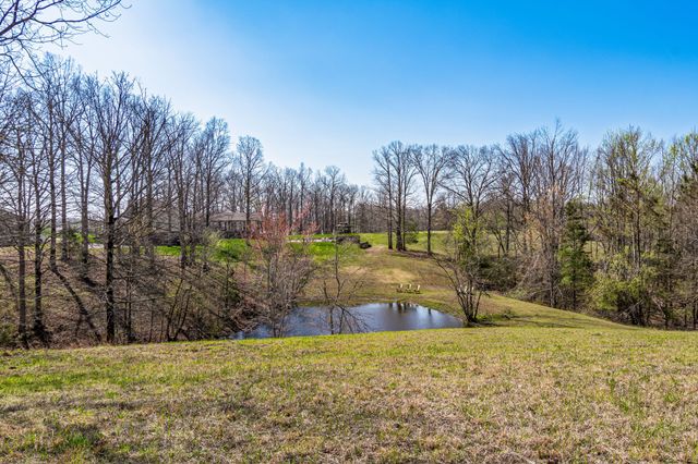 1051 Smith Avenue, Hohenwald, TN 38462