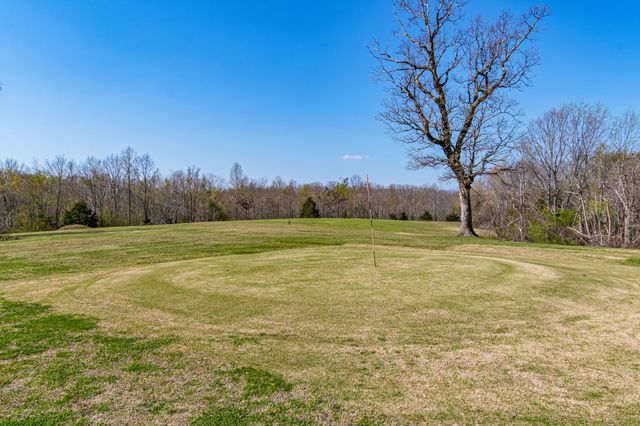 1051 Smith Avenue, Hohenwald, TN 38462