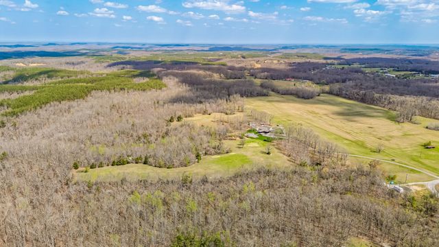 1051 Smith Avenue, Hohenwald, TN 38462