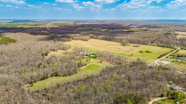 1051 Smith Avenue, Hohenwald, TN 38462